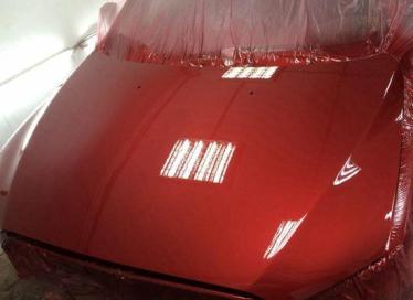 Фото окрашивания капота авто